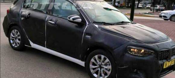 Novo Fiat Tipo hatch roda na Turquia
