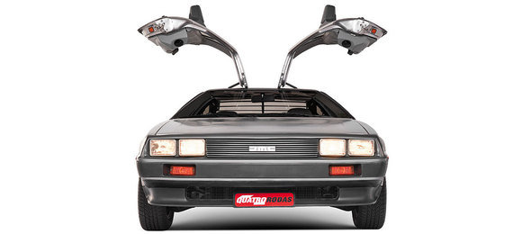 DeLorean DMC-12