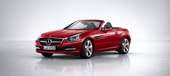 Mercedes-Benz SLK 300 chega ao Brasil por R$ 254.900