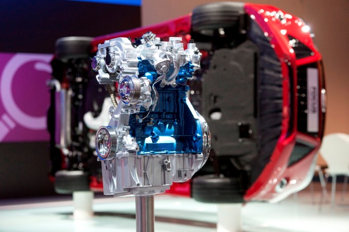 56719ab60e2163522f0161dfford_3cylinder_ecoboost_1l.jpeg