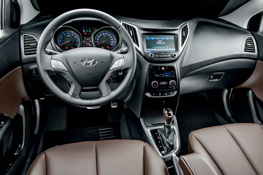 Hyundai HB20X Premium Automático 03 Hyundai HB20X Premium Automático 03