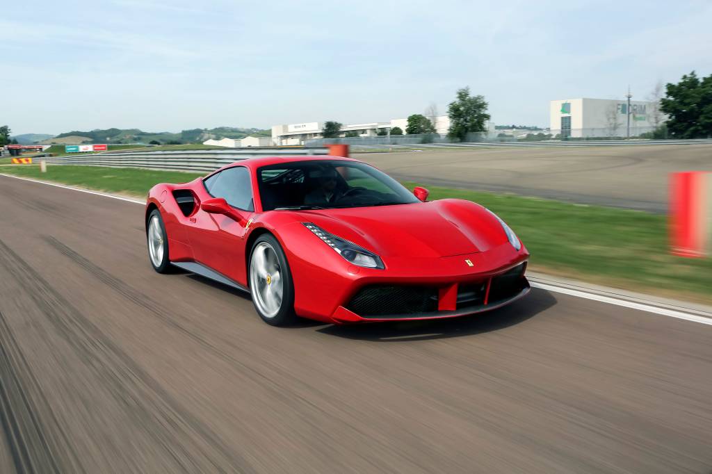 Motor turbo da Ferrari é eleito o melhor do ano