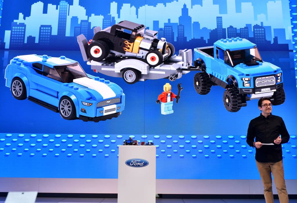 Ford e Lego lançam kits infantis para Mustang e F-150 Raptor