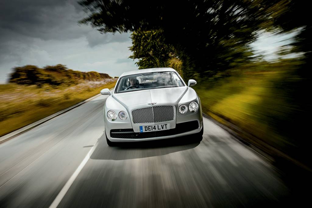 Bentley Flying Spur: classe econômica