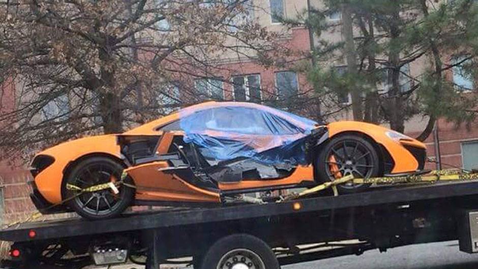 McLaren P1 batida é flagrada nos EUA