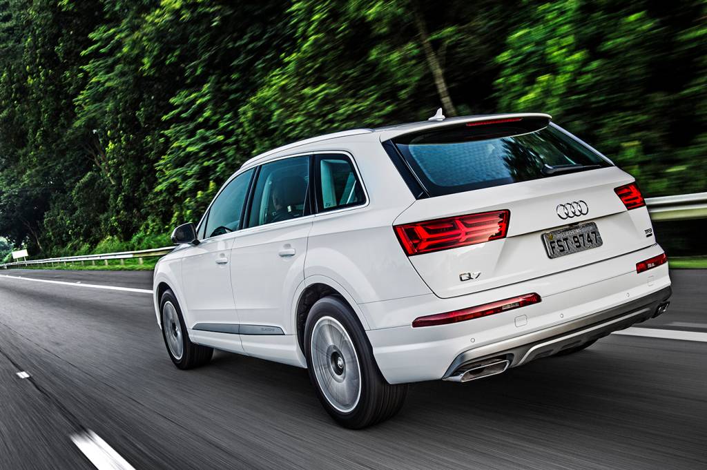 Audi Q7 5 Audi Q7 5