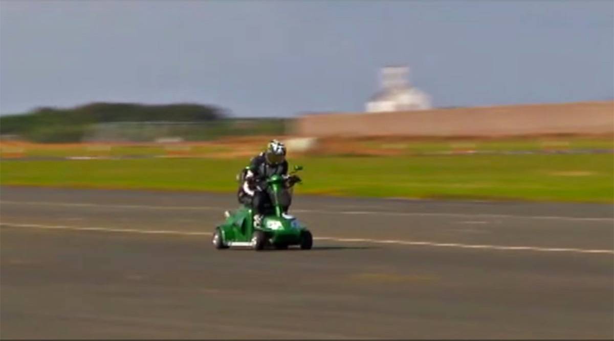 Scooter mais rápido do mundo atinge 173,17 km/h