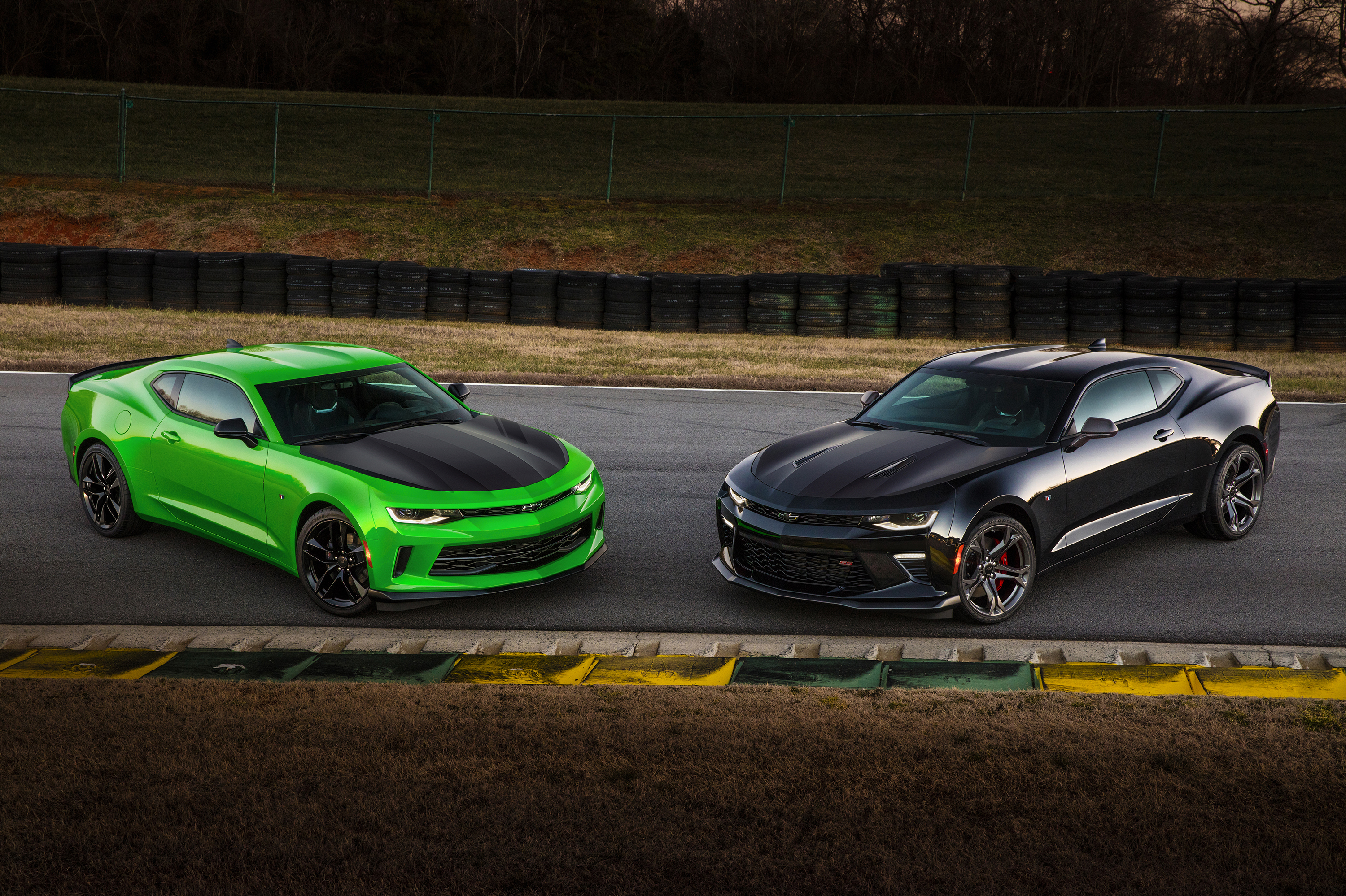 Novo Camaro ganha pacote esportivo 1LE