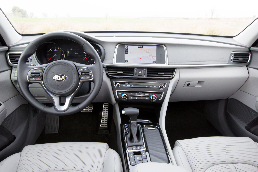optima-sportswagon-3 optima-sportswagon-3