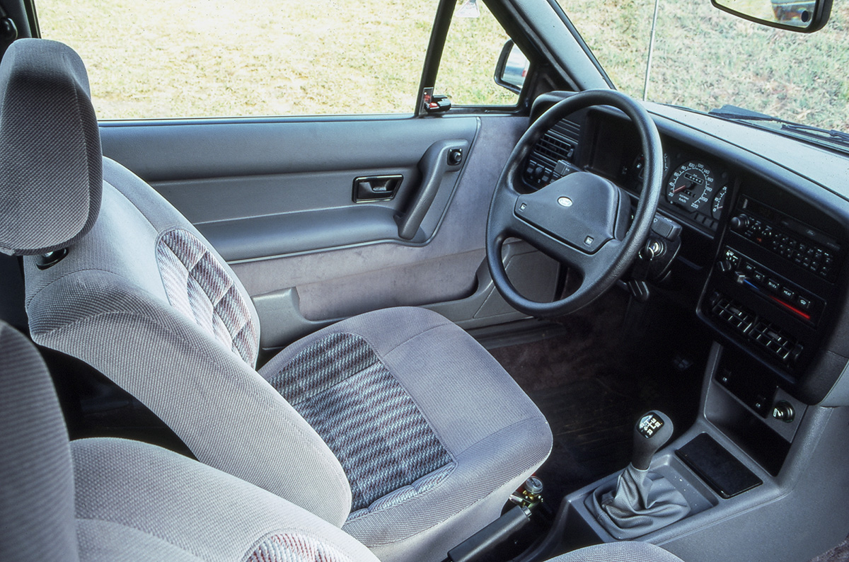 Versailles 2.0i Ghia