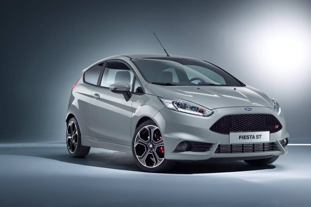 Ford Fiesta ganha inédita versão ST200 com 200 cv
