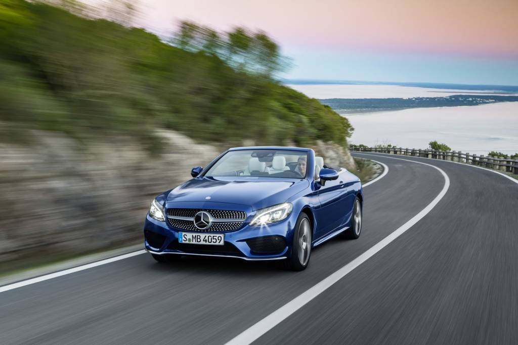 Mercedes-Benz revela o novo Classe C Cabriolet
