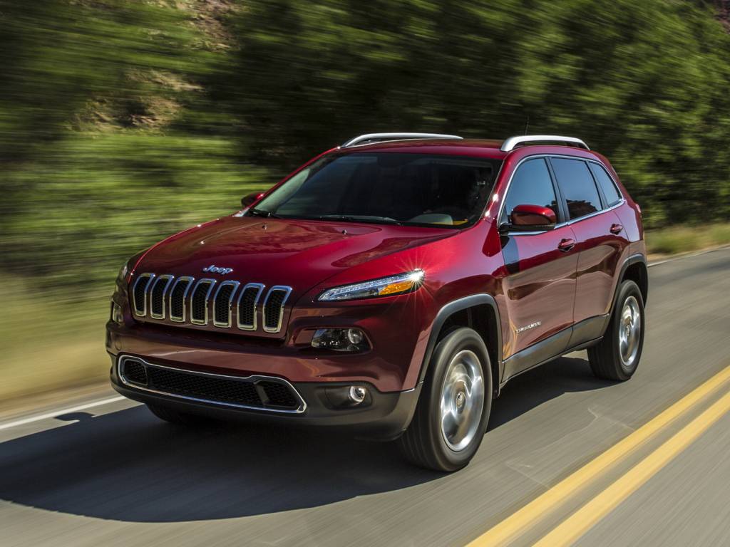 Dodge e Jeep dão descontos de até R$ 30 mil na linha de importados