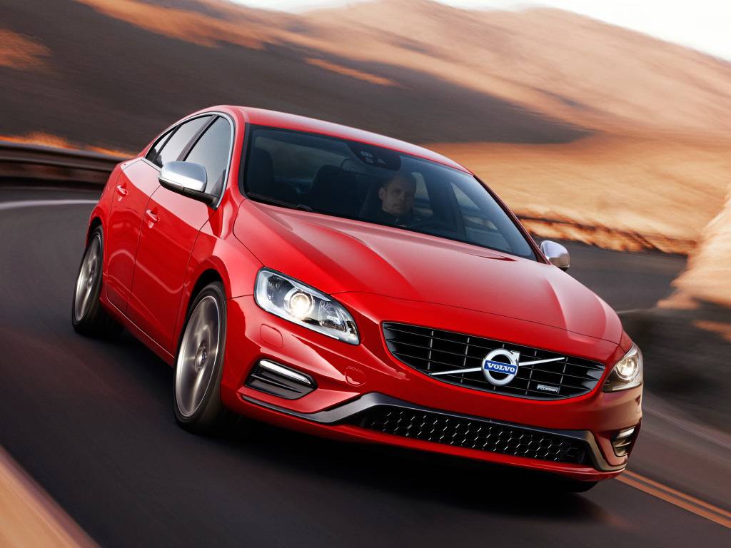 Impressões: Volvo S60 R Design dá adeus aos seis cilindros
