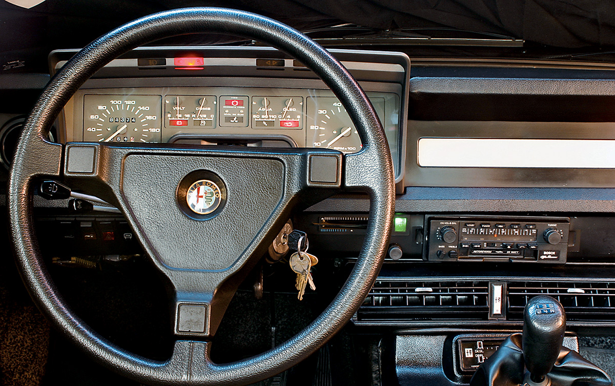 Alfa Romeo 2300 ti 4