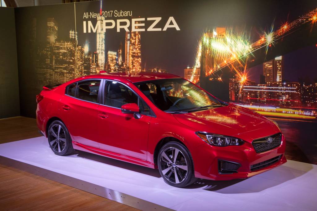 Subaru Impreza 2017 estreia nova plataforma global da marca