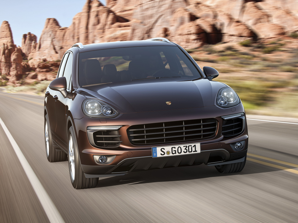 56f427af0e21630a3e18ae28porsche-cayenne.jpeg