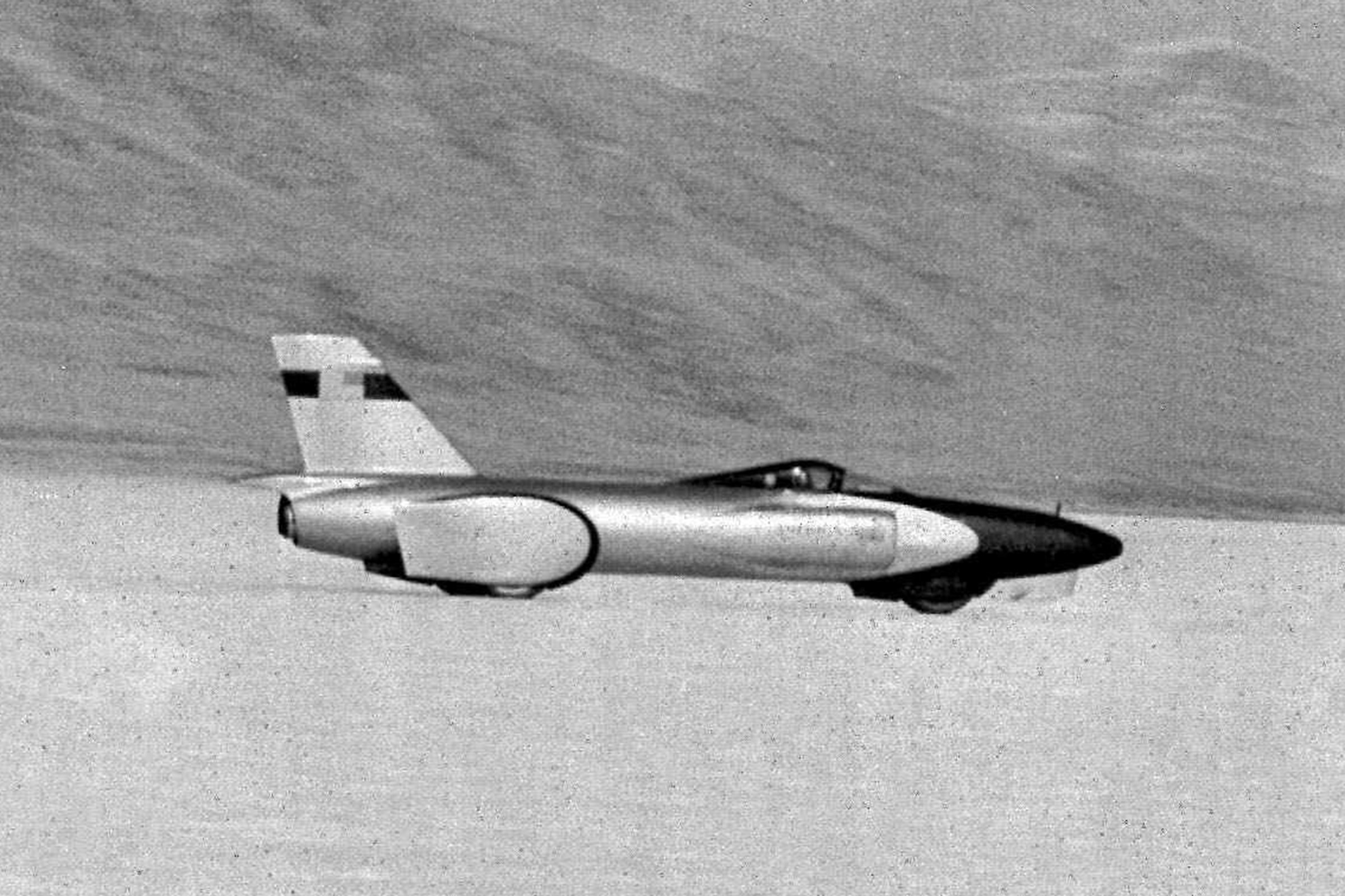 Spirit of America no deserto de sal de Bonneville em 1964