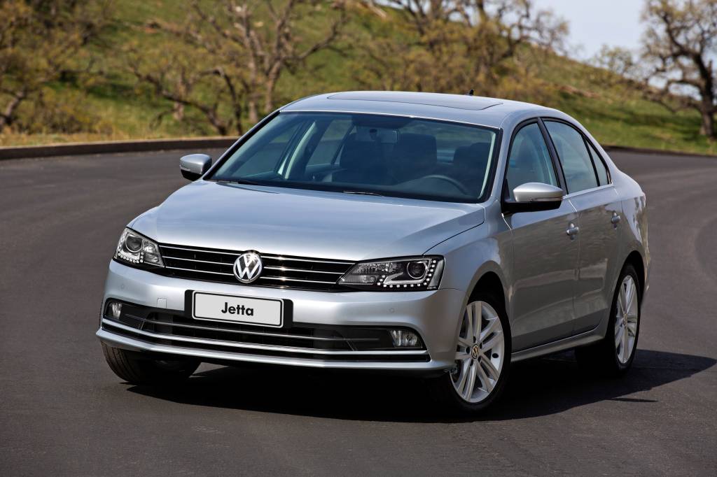 570549f10e21630a3e1a1ba3jetta-recall-freio.jpeg