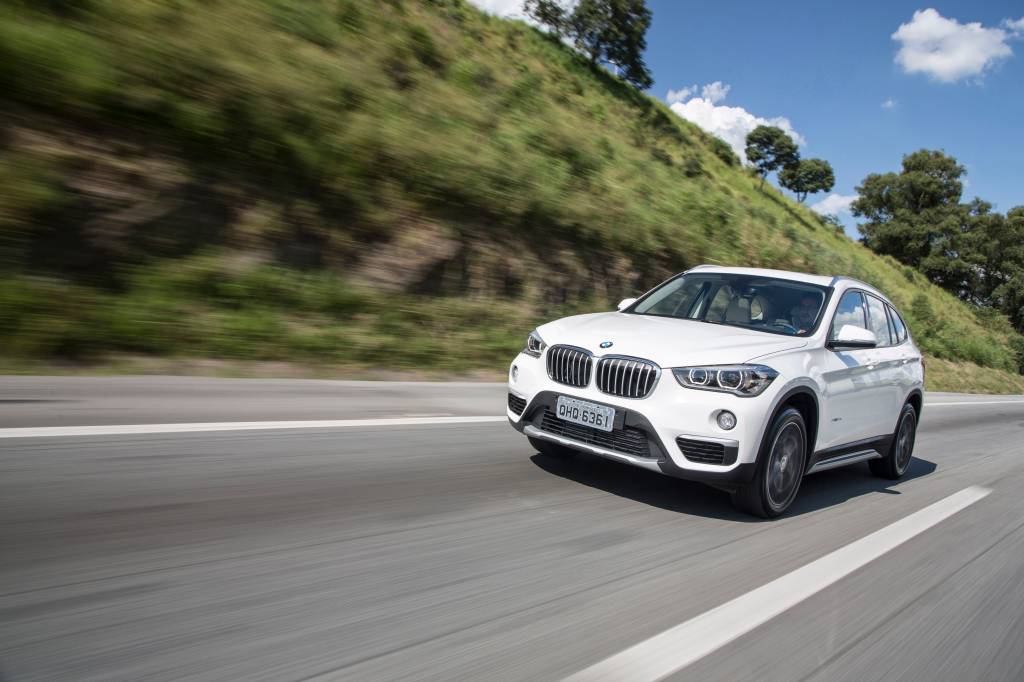Concessionária oferece vacina do H1N1 para proprietários de BMW