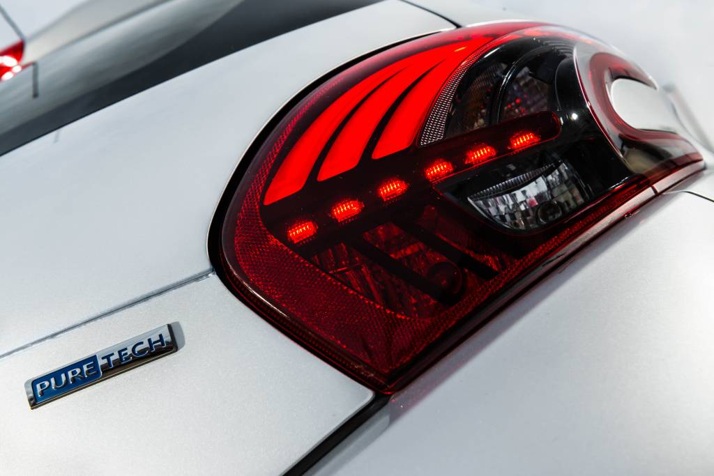 Peugeot 208 Peugeot 208