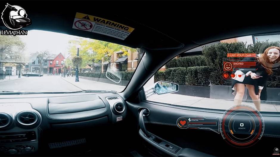 Vídeo: o poder de atratividade de uma Ferrari sobre as mulheres