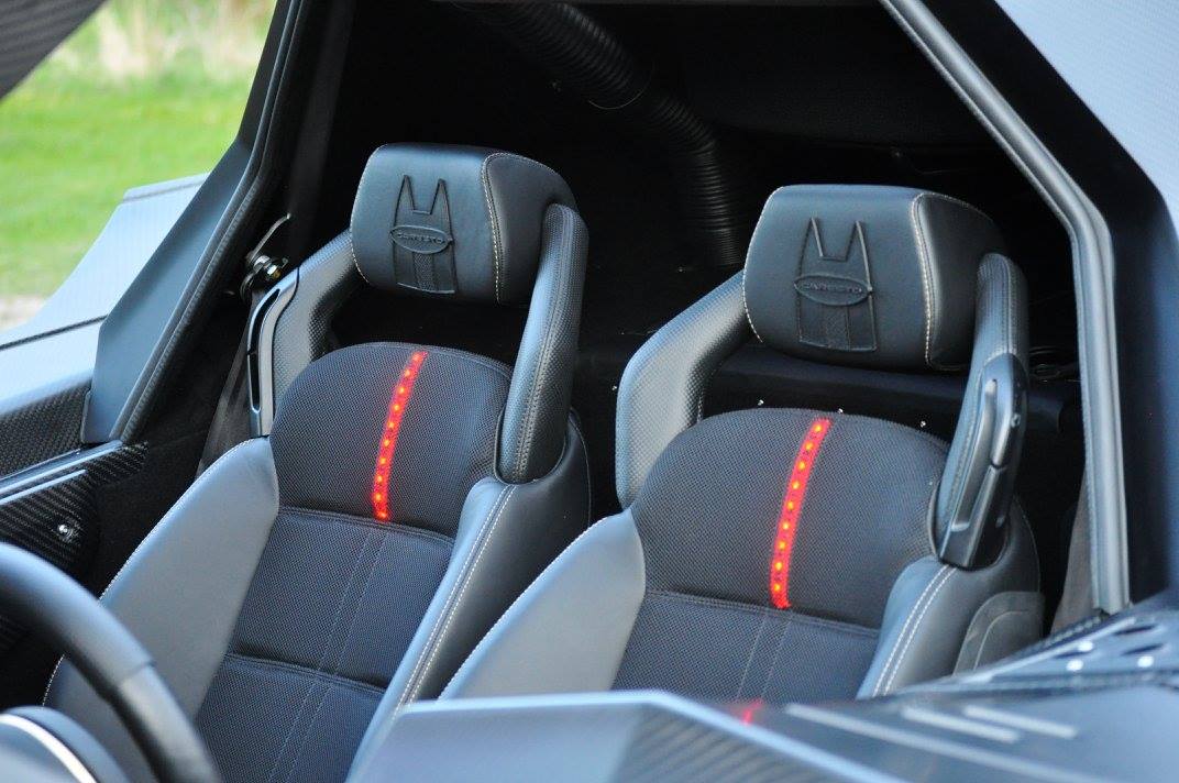 Batm&oacute;vel Caresto Gumball 3000 (2)