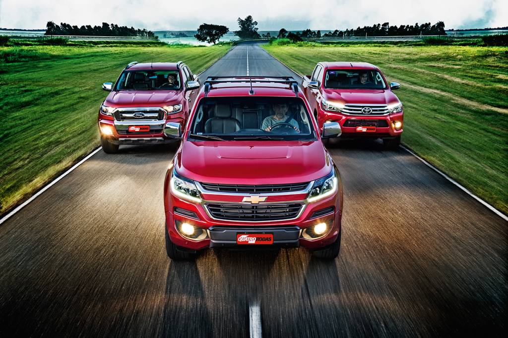 Ford Ranger x Chevrolet S10 x Toyota Hilux Ford Ranger x Chevrolet S10 x Toyota Hilux