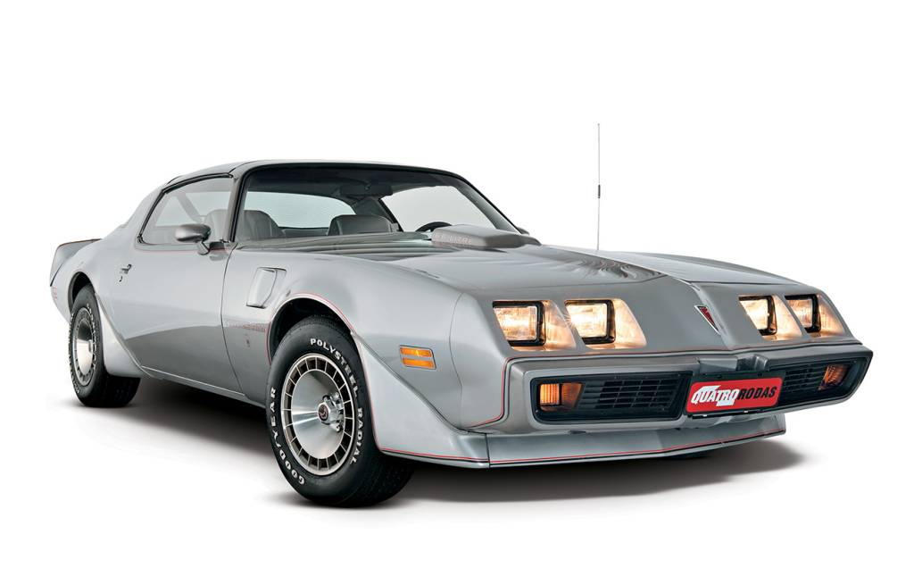 Pontiac Firebird: fogo amigo