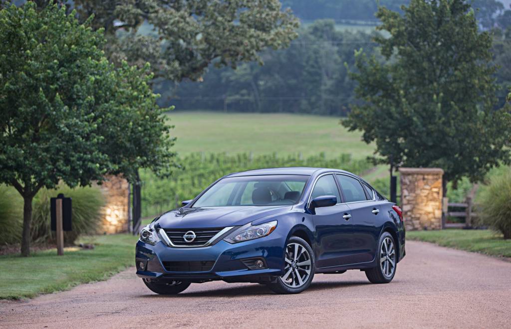 Nissan Altima Nissan Altima