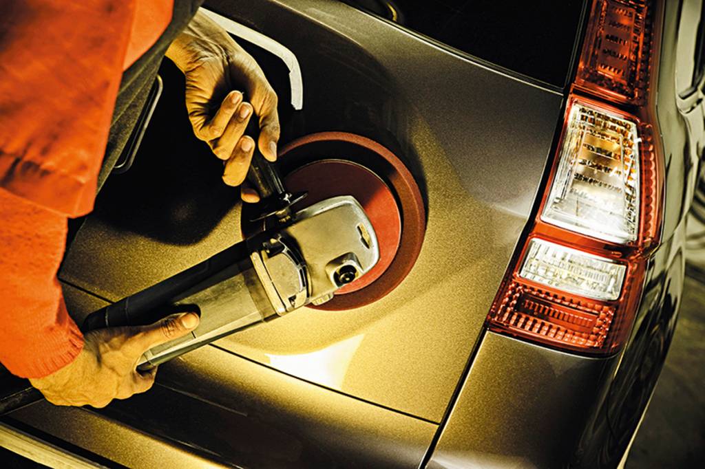 Qual a diferença entre ceras cristalizadoras e profissionais?