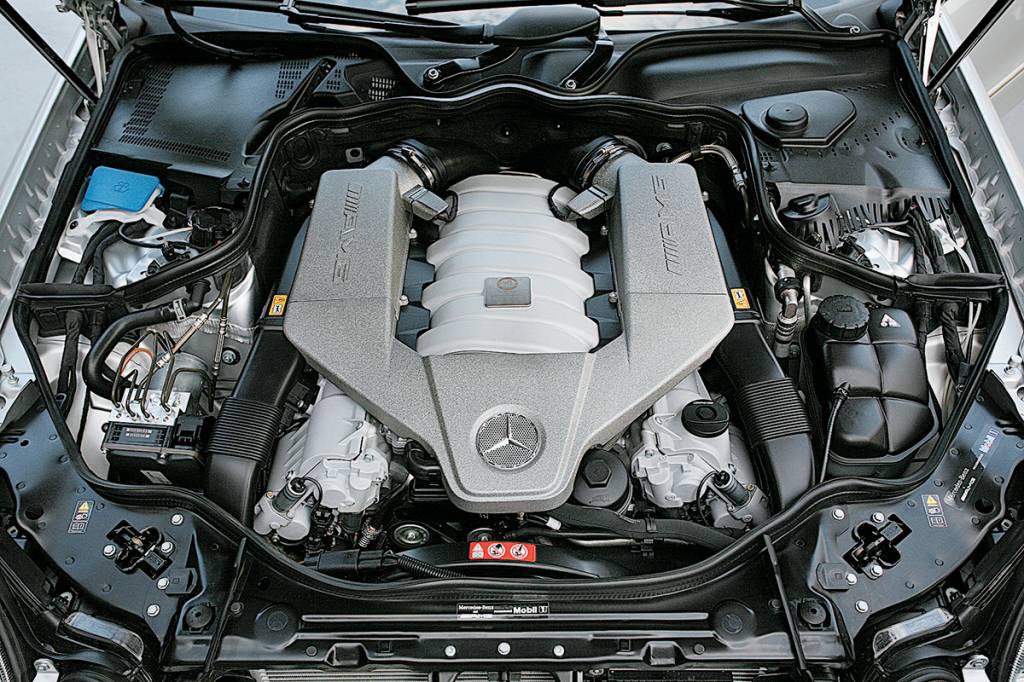 Motor V8 do Mercedes Benz E 63 AMG Motor V8 do Mercedes Benz E 63 AMG