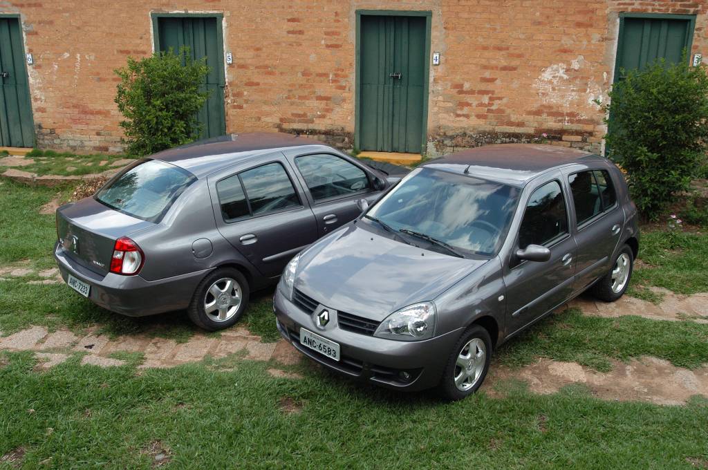 Renault Clio (8) Renault Clio (8)