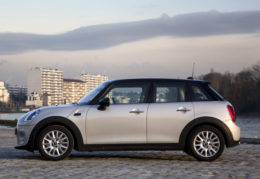 mini_cooper_5-door_2 mini_cooper_5-door_2