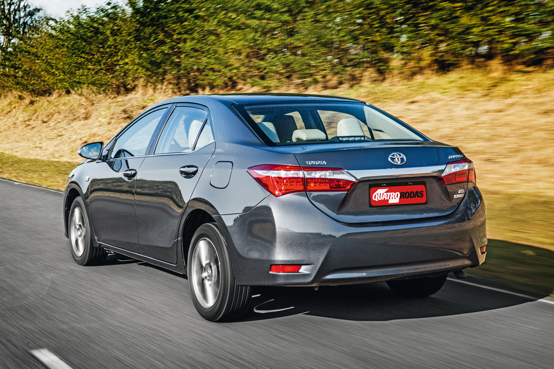 Toyota Corolla 2.0 Altis - 1