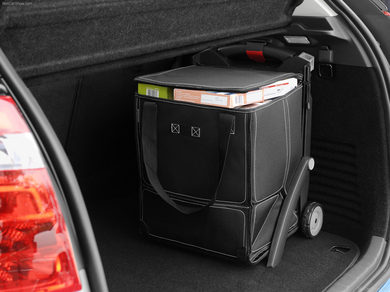 Carrinho de m&atilde;o da Citro&euml;n C4 Picasso