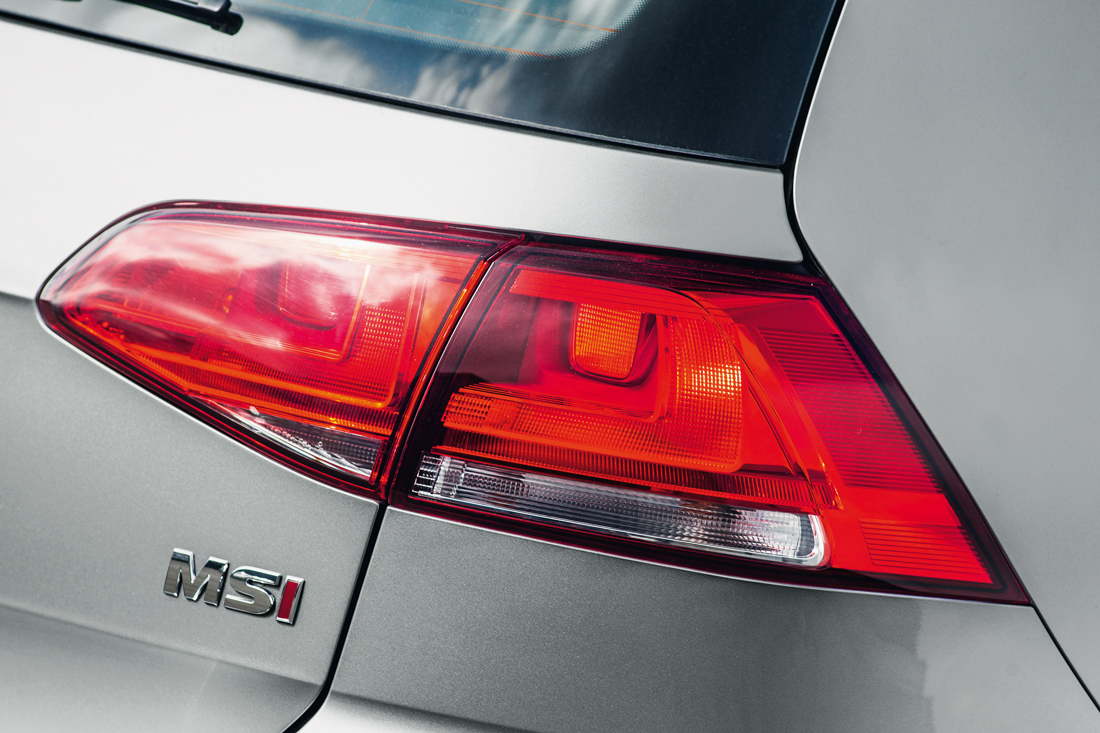 QR-687-CARRO-GOLF-11