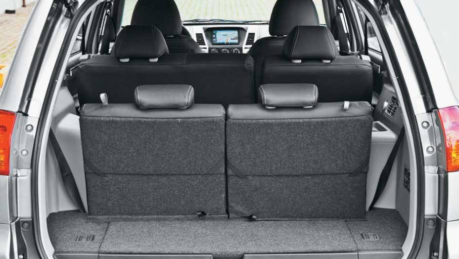 Modelo tem capacidade para até sete passageiros Modelo tem capacidade para até sete passageiros