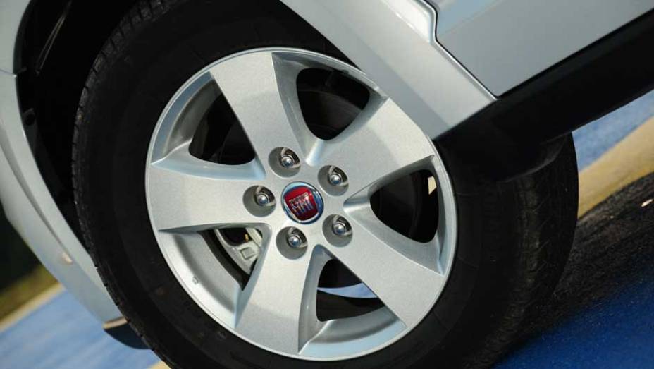 <a href="https://beta-develop.quatrorodas.abril.com.br/carros/testes/fiat-freemont-640712.shtml" rel="migration">Leia mais</a> <a href="https://beta-develop.quatrorodas.abril.com.br/carros/testes/fiat-freemont-640712.shtml" rel="migration">Leia mais</a>