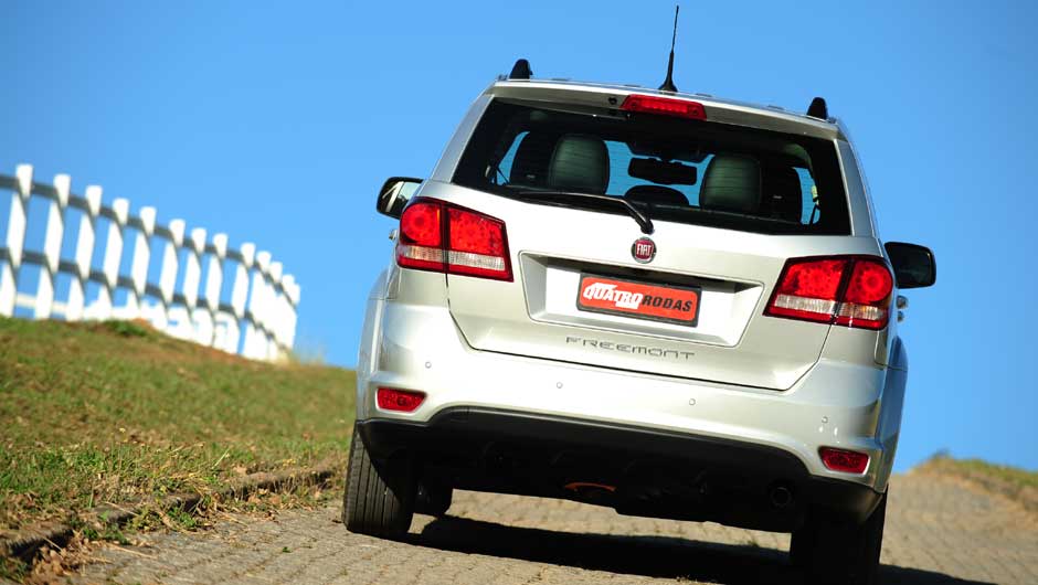 <a href="https://beta-develop.quatrorodas.abril.com.br/carros/testes/fiat-freemont-640712.shtml" rel="migration">Leia mais</a>