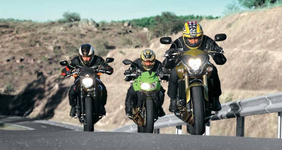 Com o face-lift, a Hornet volta a ficar à frente de XJ6N e Z750 Com o face-lift, a Hornet volta a ficar à frente de XJ6N e Z750