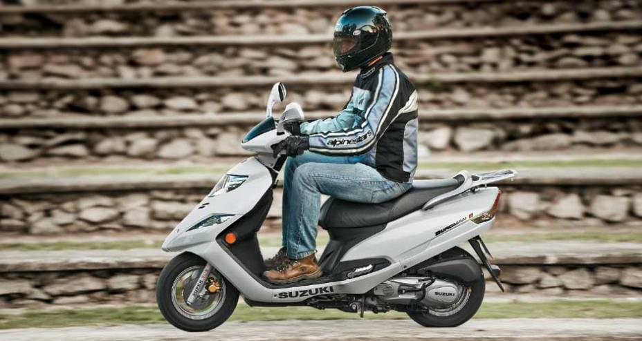 Branco, cor da moda, lhe cai bem; visual foi renovado Branco, cor da moda, lhe cai bem; visual foi renovado