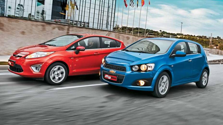 Sonic pertence a uma nova leva de hatches premium | <a href="https://beta-develop.quatrorodas.abril.com.br/carros/comparativos/ford-new-fiesta-x-chevrolet-sonic-699387.shtml" rel="migration">Leia mais</a>