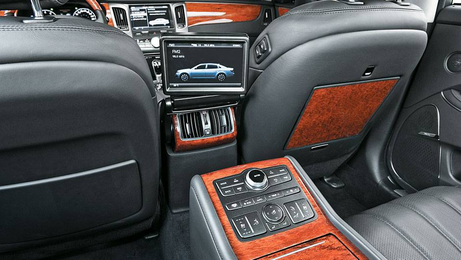 ... que conta com massageador, ventilação e aquecimento | <a href="https://beta-develop.quatrorodas.abril.com.br/carros/lancamentos/hyundai-equus-vs-460-699012.shtml" rel="migration">Leia mais</a> ... que conta com massageador, ventilação e aquecimento | <a href="https://beta-develop.quatrorodas.abril.com.br/carros/lancamentos/hyundai-equus-vs-460-699012.shtml" rel="migration">Leia mais</a>