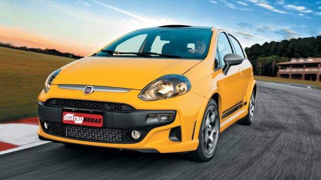 Versão T-Jet ganhou novos adereços para diferenciá-la | <a href="https://beta-develop.quatrorodas.abril.com.br/carros/testes/fiat-punto-699955.shtml" rel="migration">Leia mais</a> Versão T-Jet ganhou novos adereços para diferenciá-la | <a href="https://beta-develop.quatrorodas.abril.com.br/carros/testes/fiat-punto-699955.shtml" rel="migration">Leia mais</a>