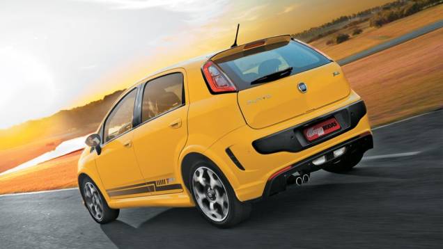 Corte vertical na lateral do para-choque só tem função estética | <a href="https://beta-develop.quatrorodas.abril.com.br/carros/testes/fiat-punto-699955.shtml" rel="migration">Leia mais</a> Corte vertical na lateral do para-choque só tem função estética | <a href="https://beta-develop.quatrorodas.abril.com.br/carros/testes/fiat-punto-699955.shtml" rel="migration">Leia mais</a>