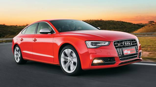 Com o face-lift, os faróis mudaram por dentro e por fora | <a href="https://beta-develop.quatrorodas.abril.com.br/carros/testes/audi-s5-700509.shtml" rel="migration">Leia mais</a> Com o face-lift, os faróis mudaram por dentro e por fora | <a href="https://beta-develop.quatrorodas.abril.com.br/carros/testes/audi-s5-700509.shtml" rel="migration">Leia mais</a>