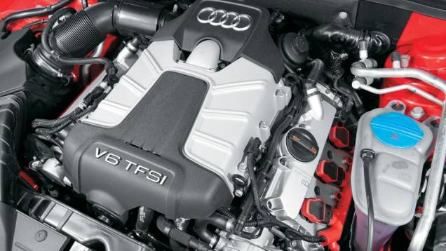 No V6 3.0, compressor mecânico | <a href="https://beta-develop.quatrorodas.abril.com.br/carros/testes/audi-s5-700509.shtml" rel="migration">Leia mais</a> No V6 3.0, compressor mecânico | <a href="https://beta-develop.quatrorodas.abril.com.br/carros/testes/audi-s5-700509.shtml" rel="migration">Leia mais</a>