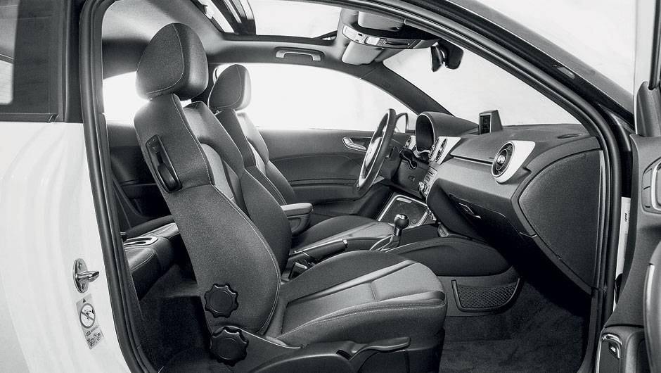 Cabine é apertada,... | <a href="https://beta-develop.quatrorodas.abril.com.br/carros/testes/audi-a1-sport-704018.shtml" rel="migration">Leia mais</a>