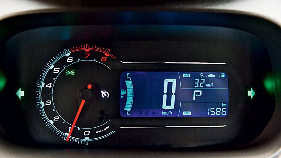 Velocímetro digital facilita a leitura | <a href="https://beta-develop.quatrorodas.abril.com.br/carros/testes/chevrolet-cobalt-ltz-1-8-automatico-703934.shtml" rel="migration">Leia mais</a> | <a href="https://beta-develop.quatrorodas.abril.com.br/carros/comparativos/sedas-automaticos-cobalt-x-si" rel="migration"></a> Velocímetro digital facilita a leitura | <a href="https://beta-develop.quatrorodas.abril.com.br/carros/testes/chevrolet-cobalt-ltz-1-8-automatico-703934.shtml" rel="migration">Leia mais</a> | <a href="https://beta-develop.quatrorodas.abril.com.br/carros/comparativos/sedas-automaticos-cobalt-x-si" rel="migration"></a>